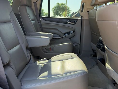 Used 2018 GMC Yukon SLT w/ Premium Edition RWD image 10