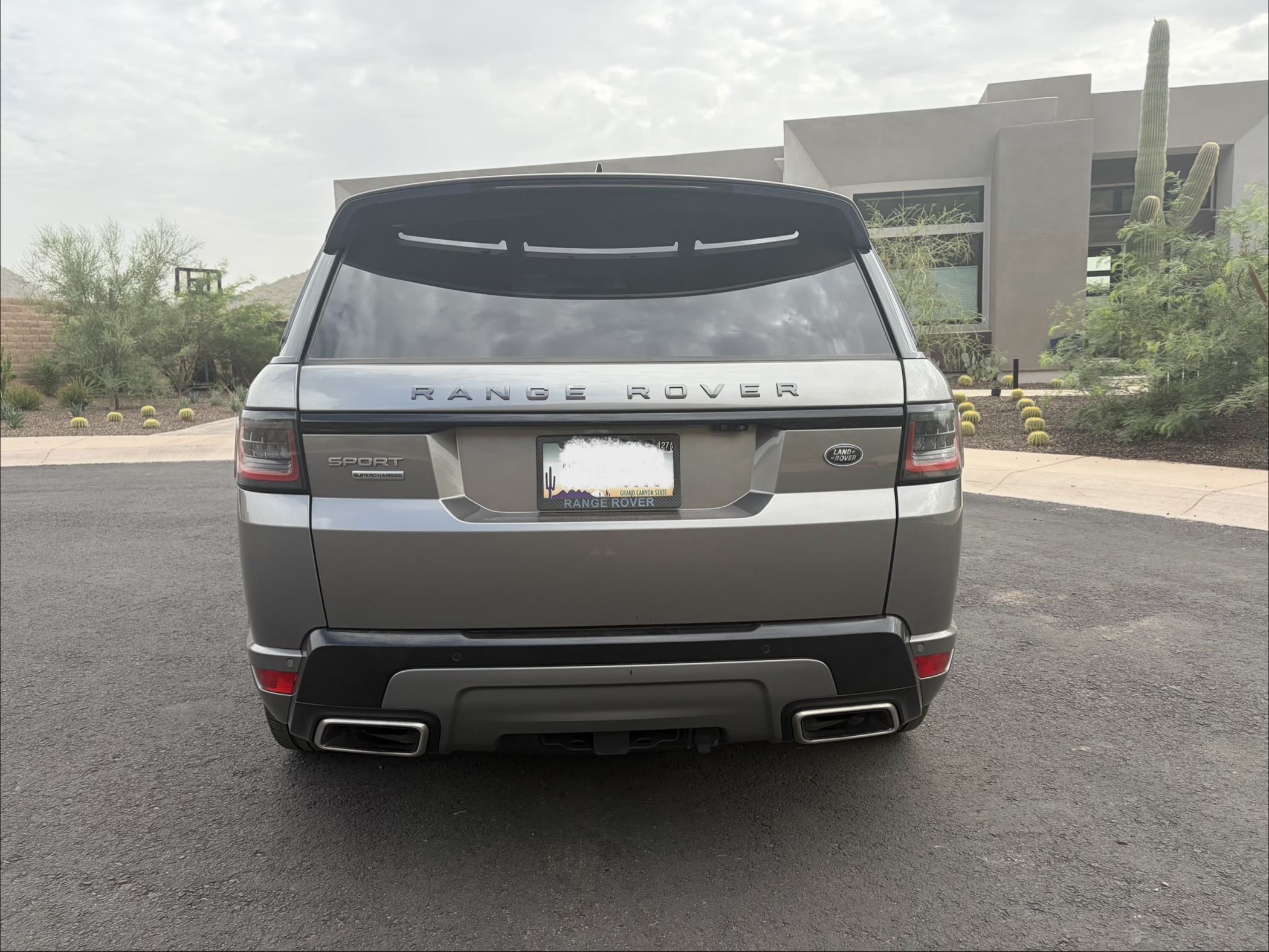 Used 2019 Land Rover Range Rover Sport Supercharged AWD/4WD image 5