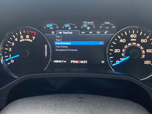 Used 2015 Ford F150 Platinum w/ Trailer Tow Package image 8