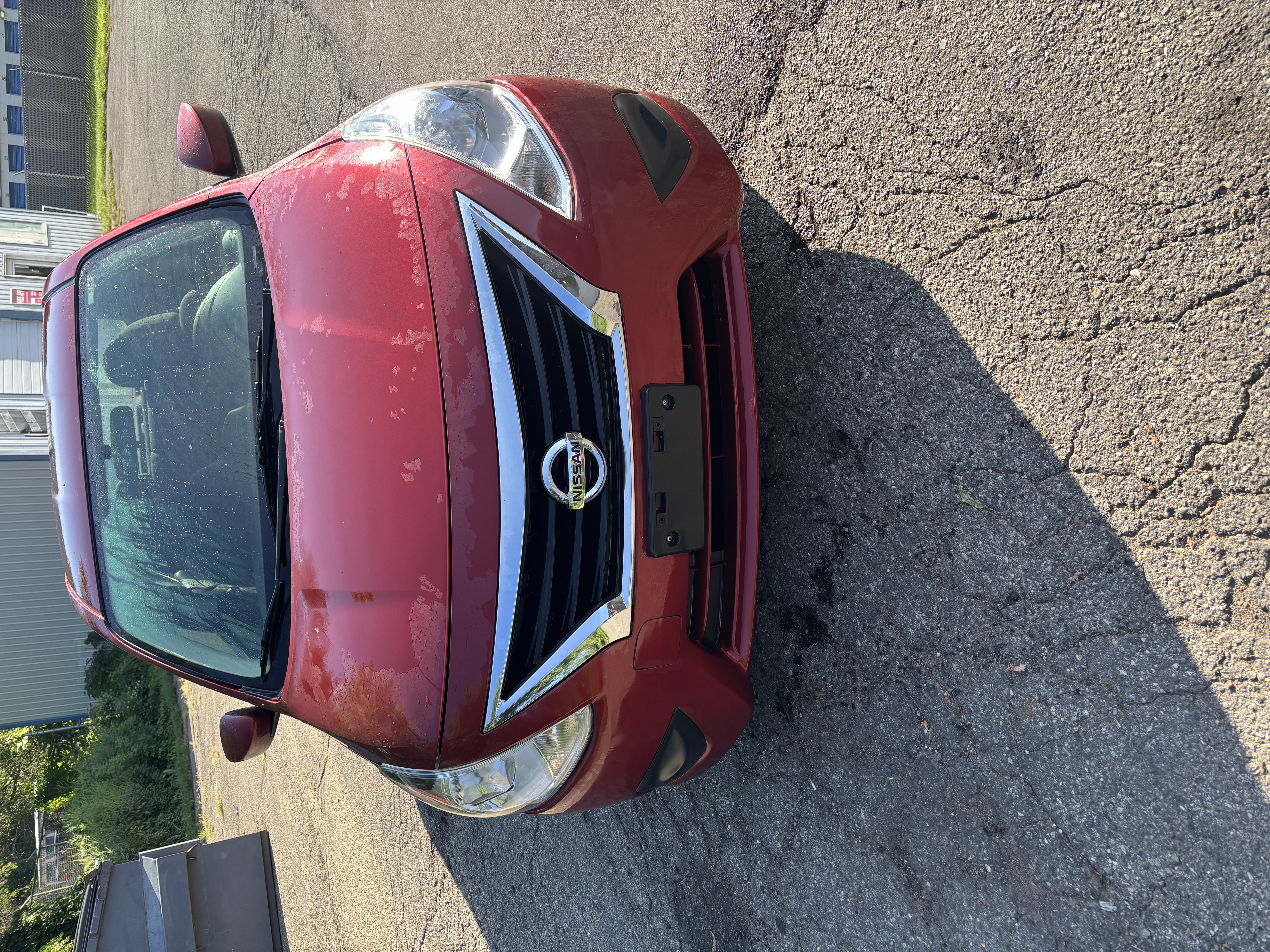 Used 2018 Nissan Versa SV FWD image 1