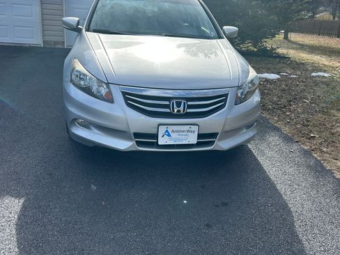 Used 2011 Honda Accord EX-L image 6