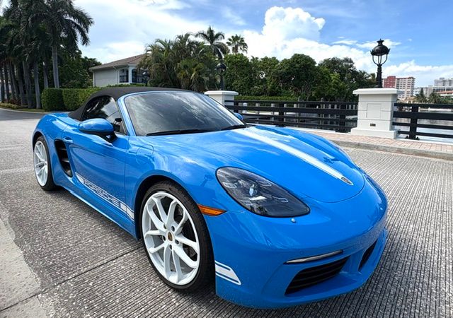 Used 2024 Porsche 718 Boxster RWD image 2