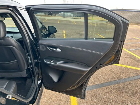 Used 2020 Cadillac XT4 Sport image 10