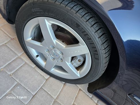 Used 2005 Mercedes-Benz CLK 500 Coupe image 2