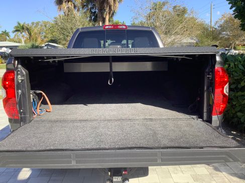 Used 2019 Toyota Tundra SR5 image 5