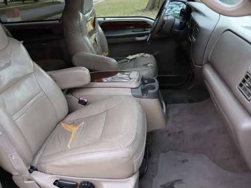 Used 2001 Ford Excursion Limited image 27