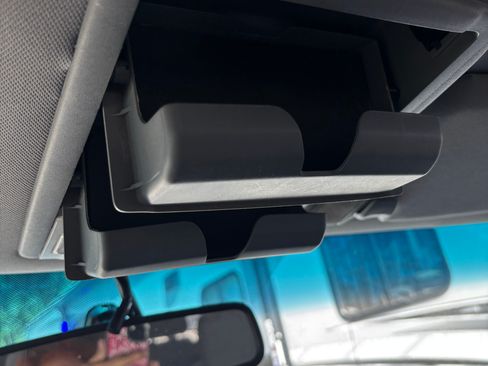 Used 2012 Ford F150 XLT w/ XLT Chrome Pkg image 20