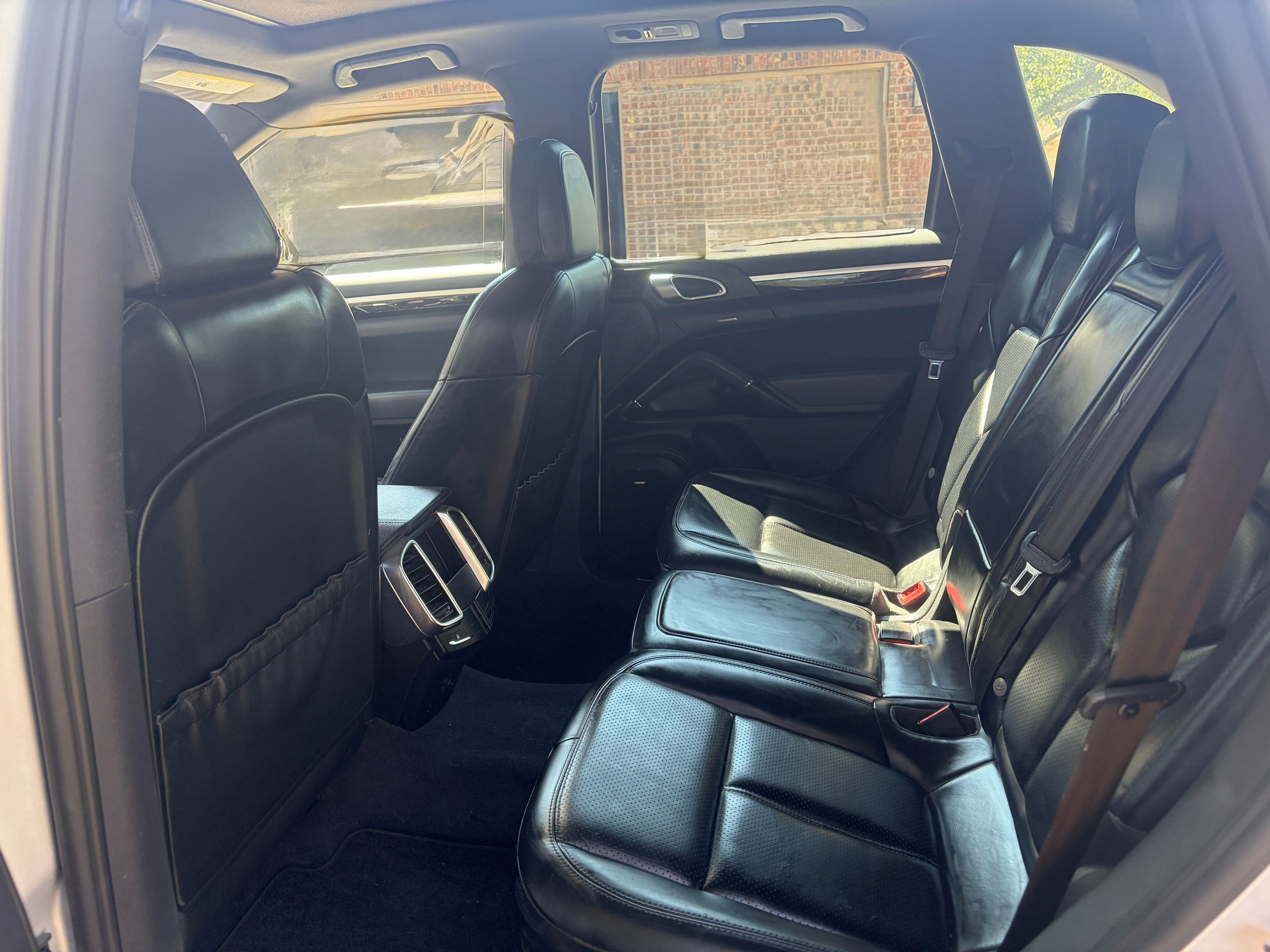 Used 2012 Porsche Cayenne S AWD/4WD image 18