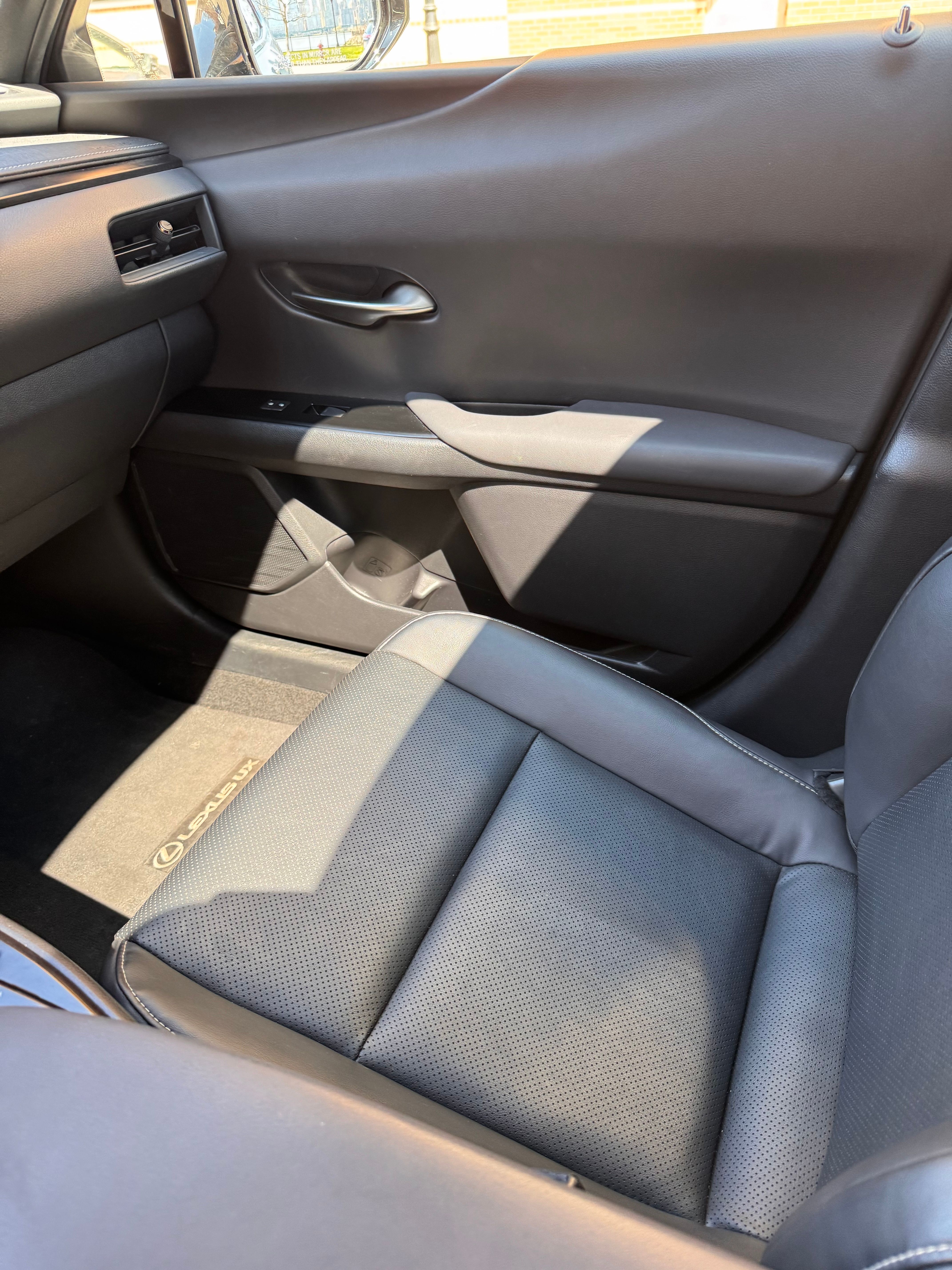 Used 2020 Lexus UX 250h w/ Premium Package AWD/4WD image 15