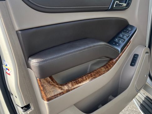 Used 2015 Chevrolet Tahoe LTZ image 15