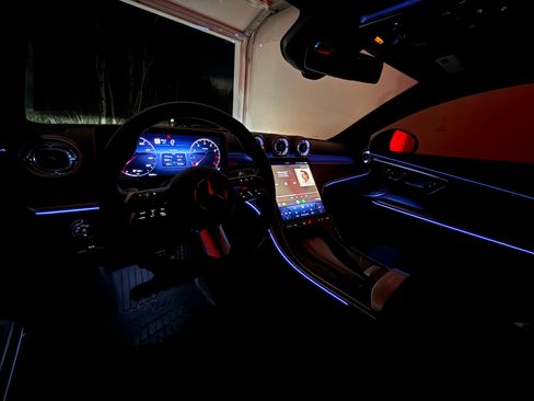 Used 2025 Mercedes-Benz CLE 450 4MATIC Coupe image 15