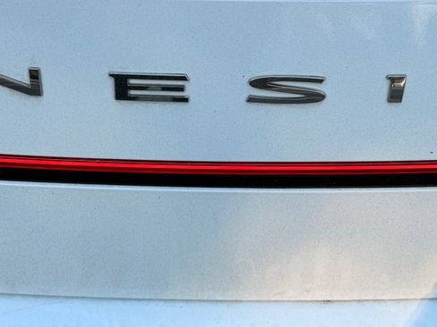 Used 2025 Genesis G90 3.5T AWD/4WD image 8