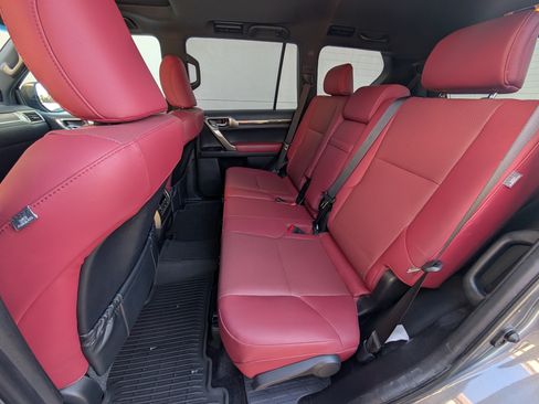 Used 2021 Lexus GX 460 Premium w/ Premium Package image 13