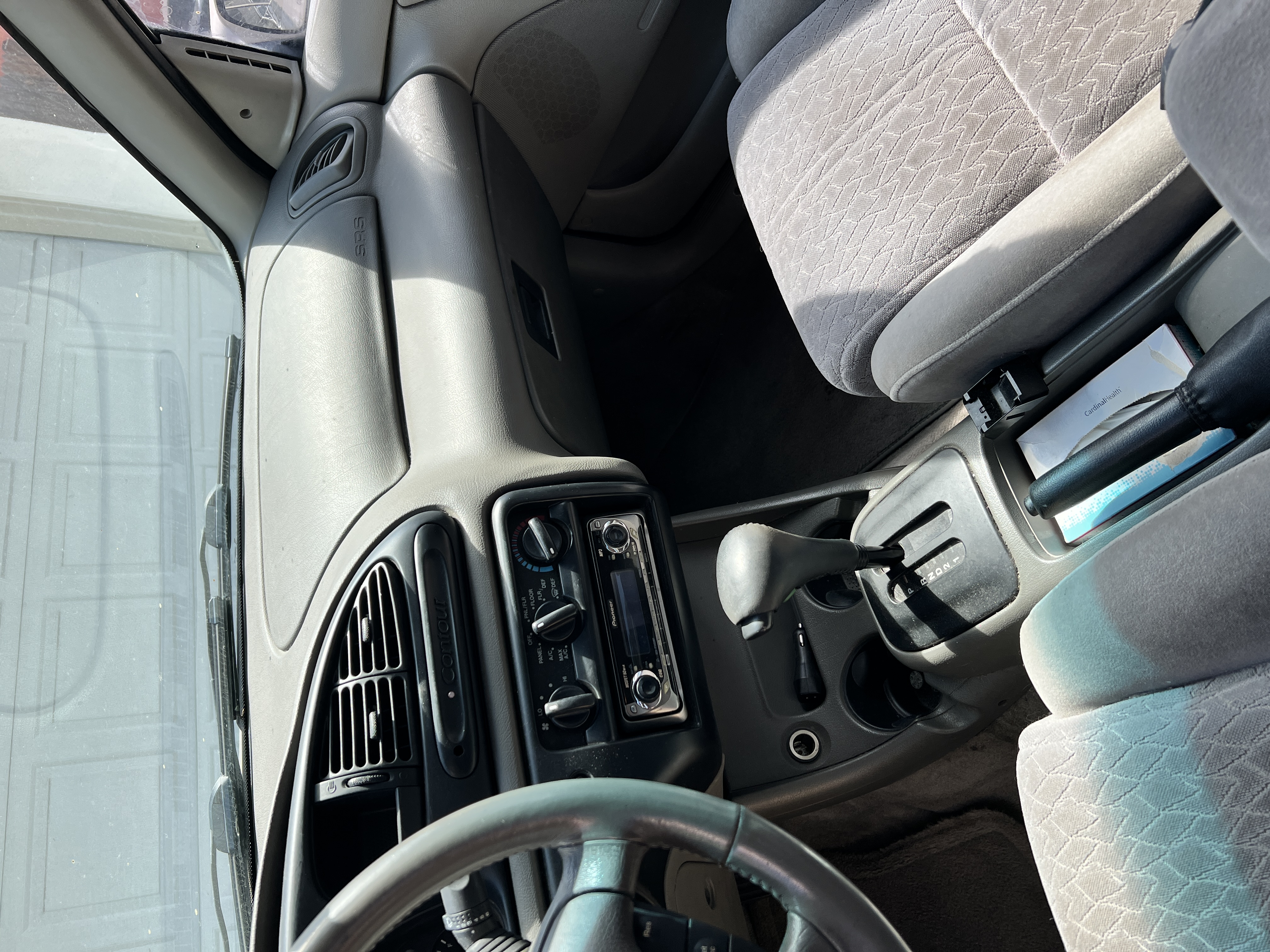 Used 1999 Ford Contour SE FWD image 9