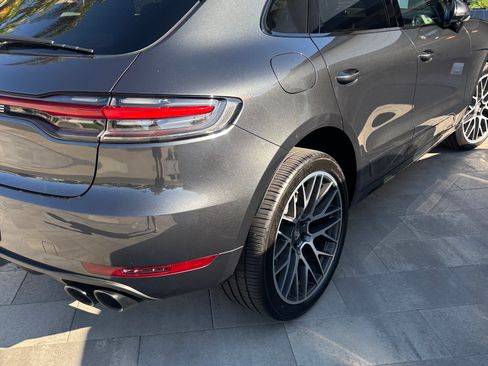 Used 2020 Porsche Macan Turbo image 8