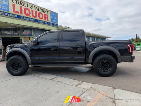 Used 2019 Ford F150 Raptor w/ Equipment Group 802A Luxury AWD/4WD image 5