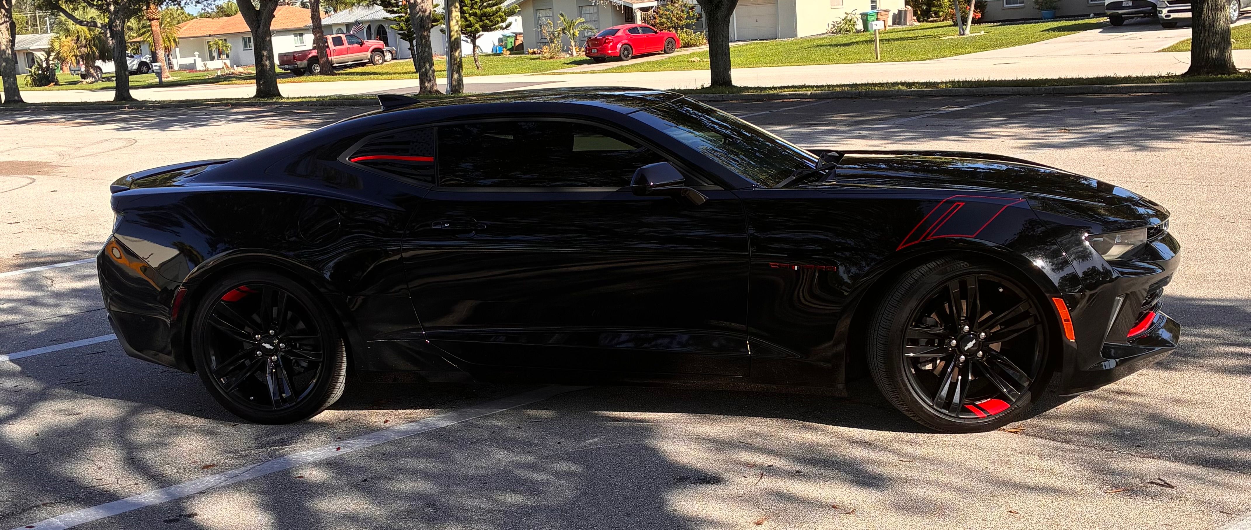 Used 2018 Chevrolet Camaro LT w/ Redline Edition RWD image 6