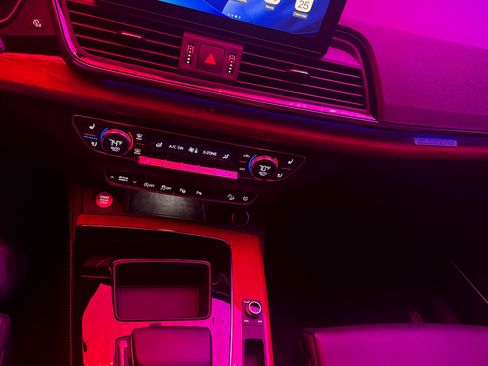 Used 2023 Audi Q5 Prestige w/ Prestige Package image 20