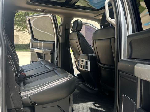 Used 2021 Ford F250 Lariat w/ Tremor Off-Road Package AWD/4WD image 13
