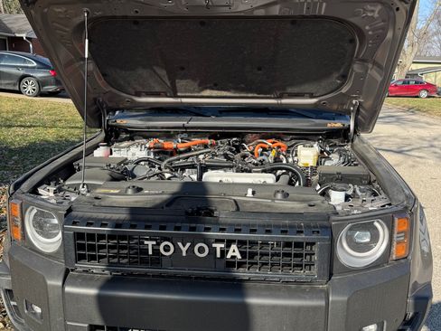 Used 2025 Toyota Land Cruiser 1958 image 7