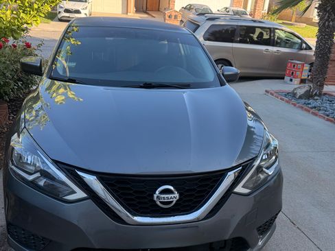 Used 2019 Nissan Sentra S FWD image 5