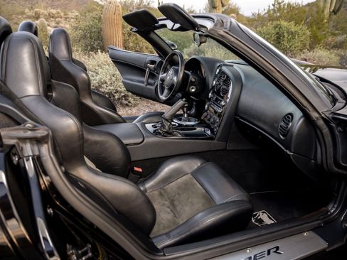 Used 2004 Dodge Viper SRT-10 RWD image 24