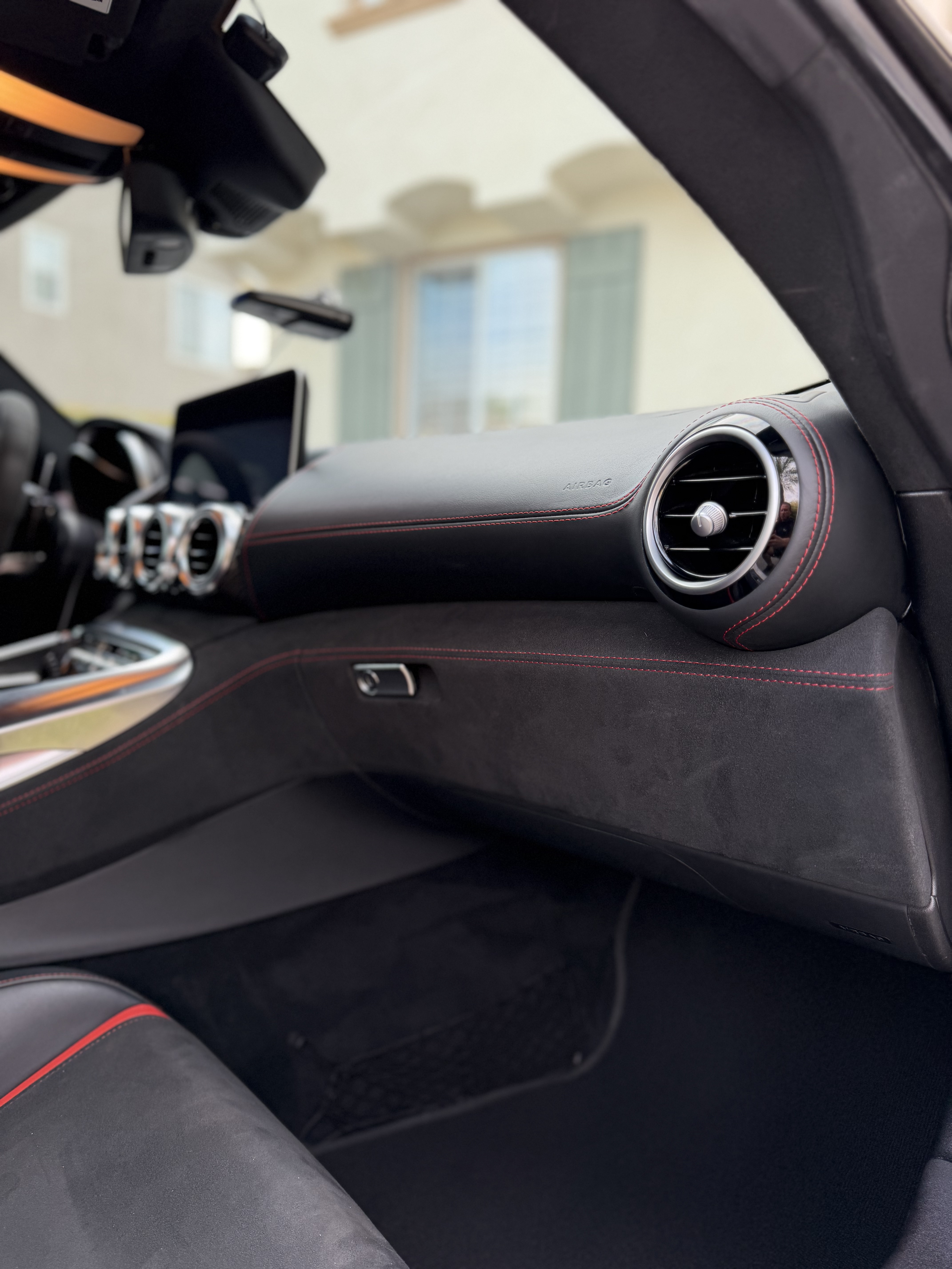 Used 2016 Mercedes-Benz AMG GT S w/ Exclusive Interior Package image 19