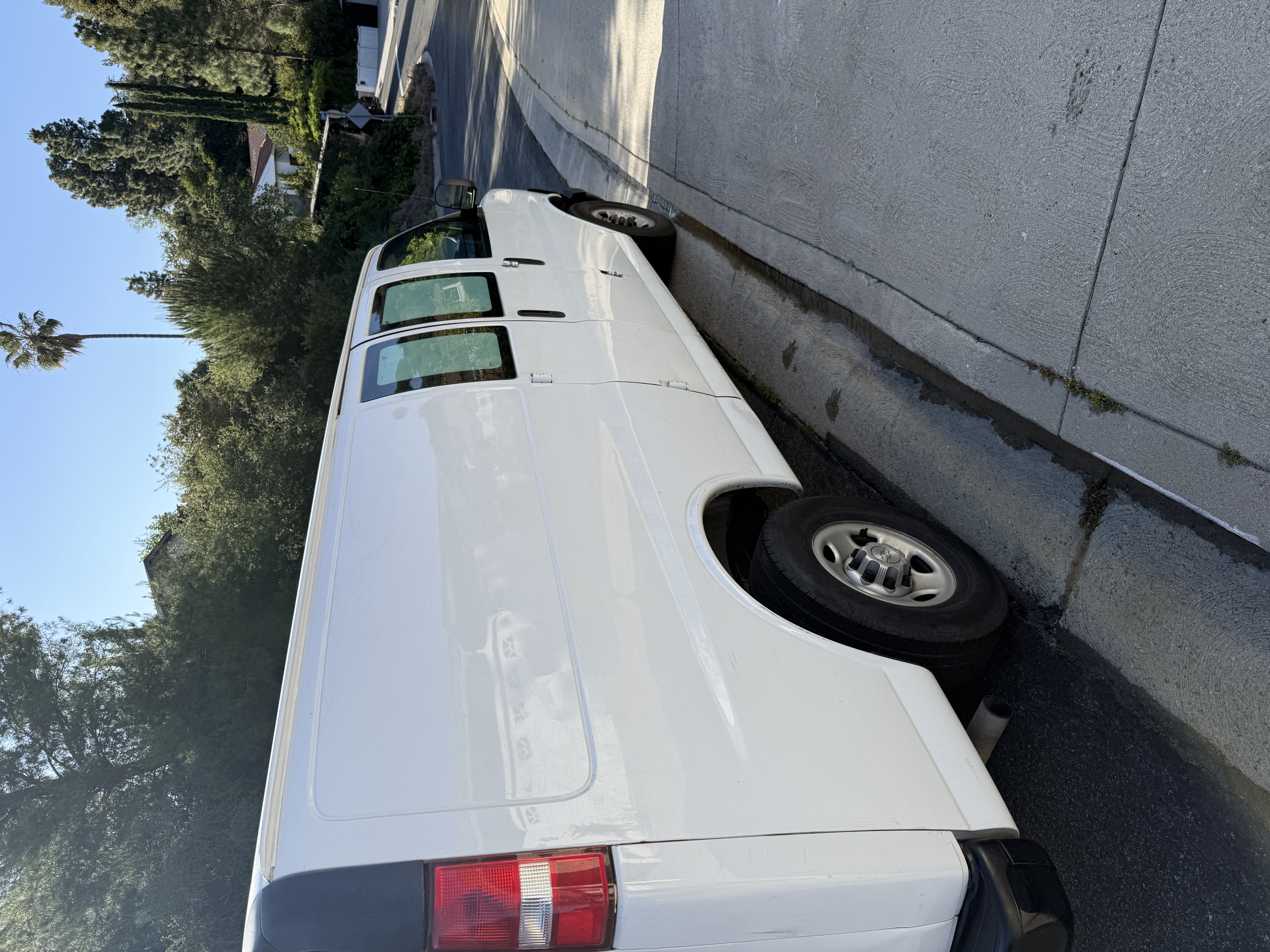 Used 2020 Chevrolet Express 2500 Extended w/ Driver Convenience Package RWD image 5