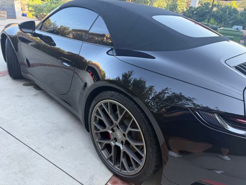 Used 2020 Porsche 911 Carrera S image 11