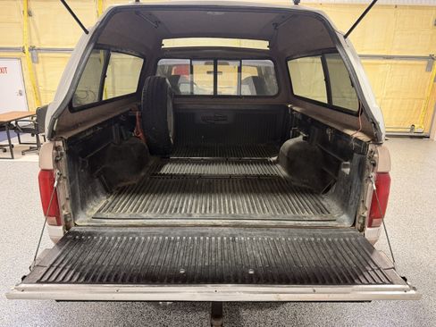Used 1997 Ford F250 4x4 Crew Cab Heavy Duty image 10