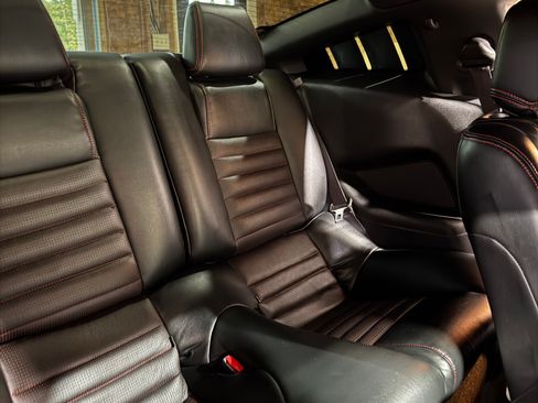 Used 2014 Ford Mustang GT image 8