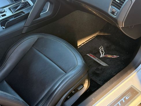 Used 2019 Chevrolet Corvette Z06 RWD image 15