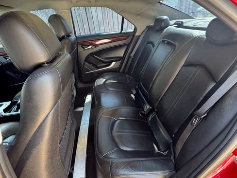 Used 2010 Cadillac CTS Luxury image 10
