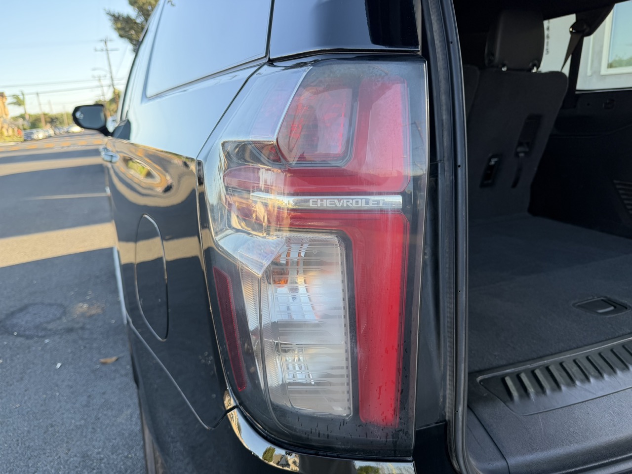Used 2021 Chevrolet Suburban LT RWD image 27