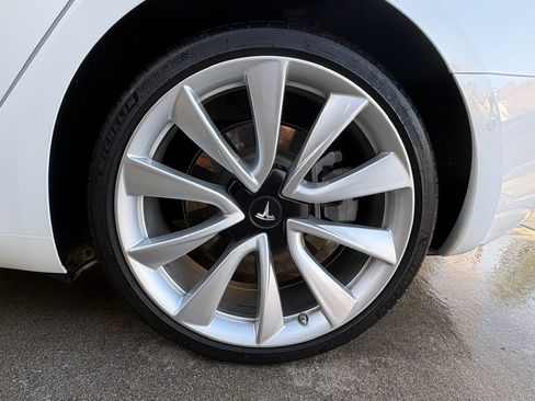 Used 2019 Tesla Model 3 Standard Range Plus image 21