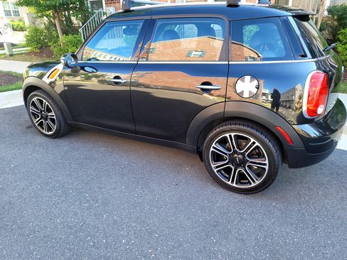 Used 2014 MINI Cooper Countryman image 2
