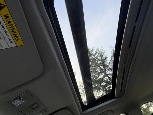 Used 2008 MAZDA MAZDA3 i Touring image 13