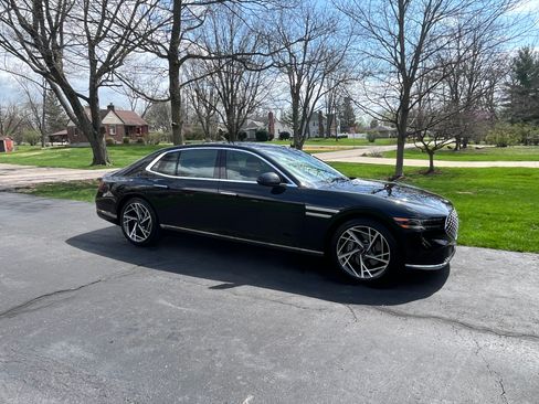 Used 2023 Genesis G90 3.5T image 4