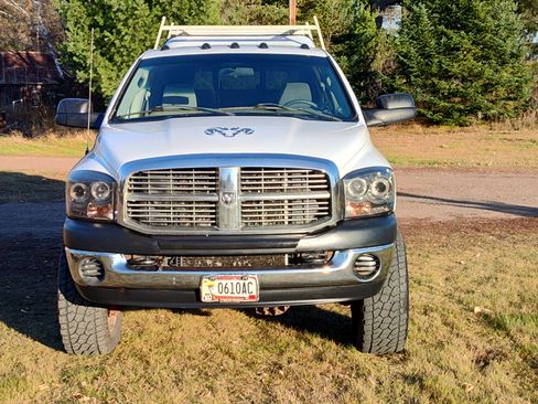 Used 2007 Dodge Ram 2500 Truck ST w/ PWR Accessory Group image 4