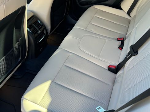 Used 2024 BMW X3 sDrive30i w/ Premium Package w/ZPA image 6