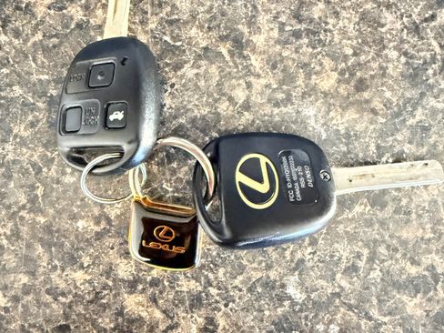 Used 2002 Lexus SC 430 Convertible image 20