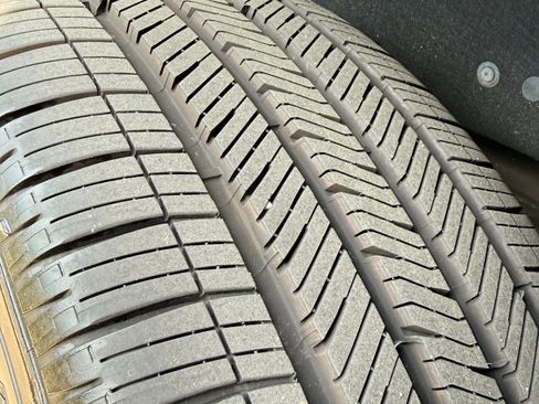 Used 2018 GMC Yukon XL SLT w/ Premium Edition image 9