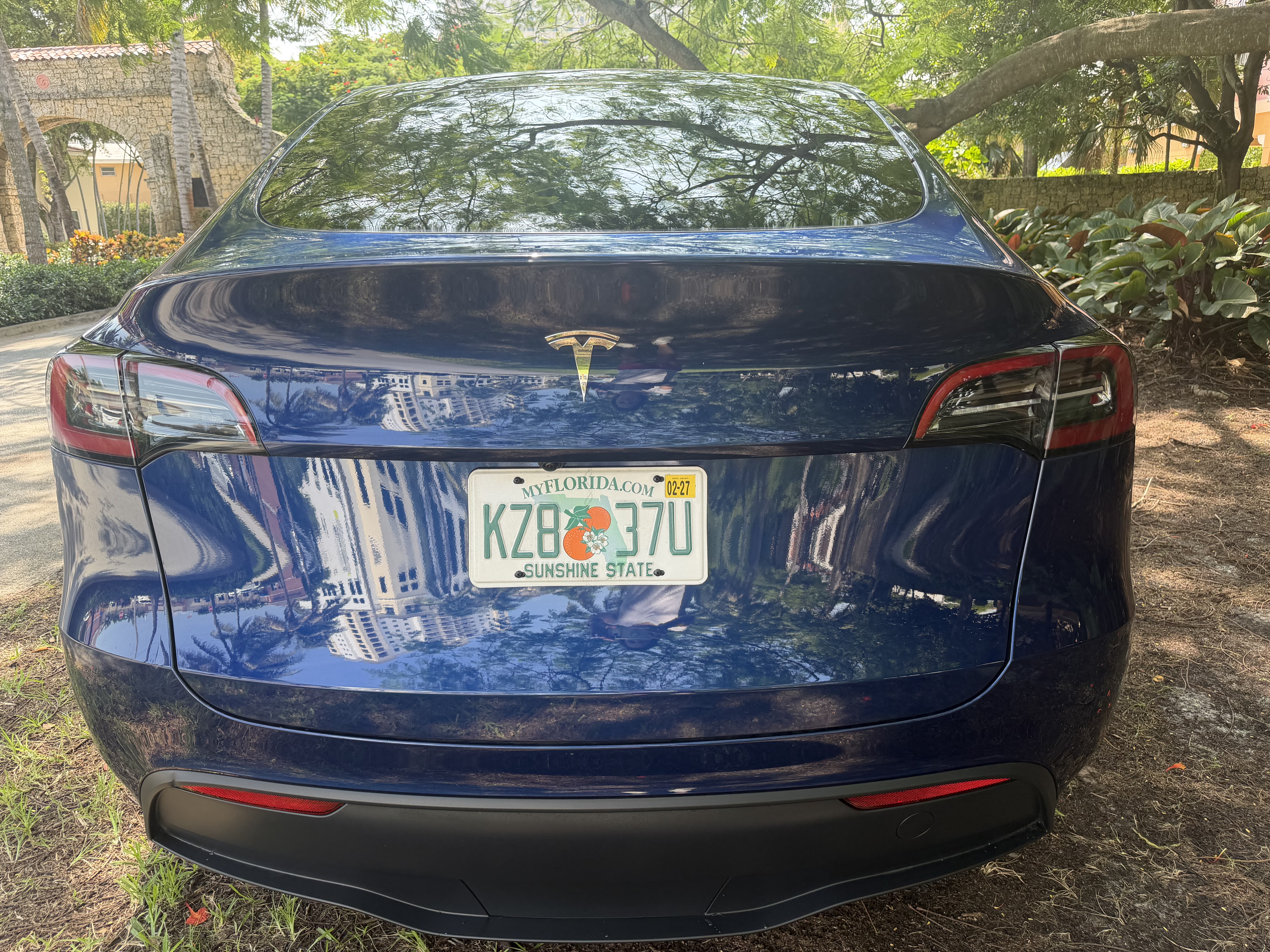 Used 2024 Tesla Model Y Long Range RWD image 5