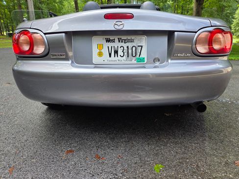 Used 2003 MAZDA MX-5 Miata Shinsen RWD image 5