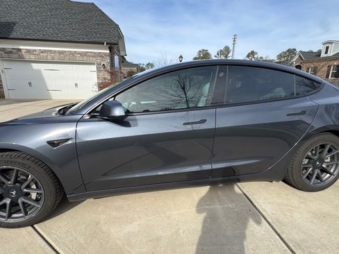 Used 2021 Tesla Model 3 Long Range image 2
