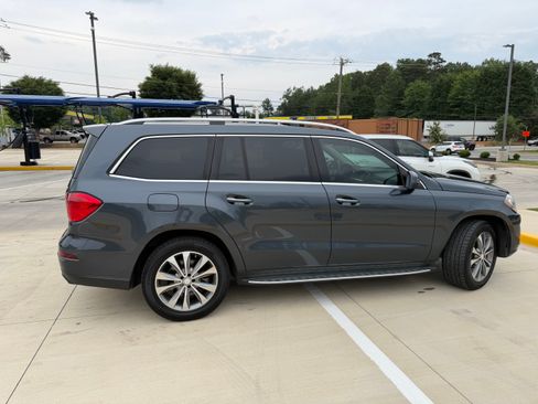 Used 2014 Mercedes-Benz GL 450 4MATIC image 4