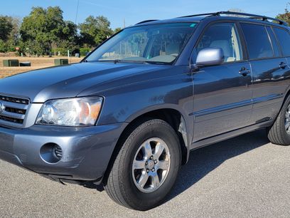 Used 2004 Toyota Highlander 2WD V6