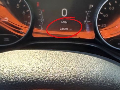 Used 2019 Jeep Compass Latitude w/ Popular Equipment Group FWD image 9
