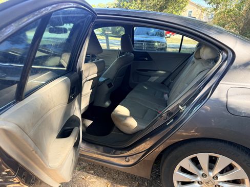 Used 2014 Honda Accord EX-L image 2