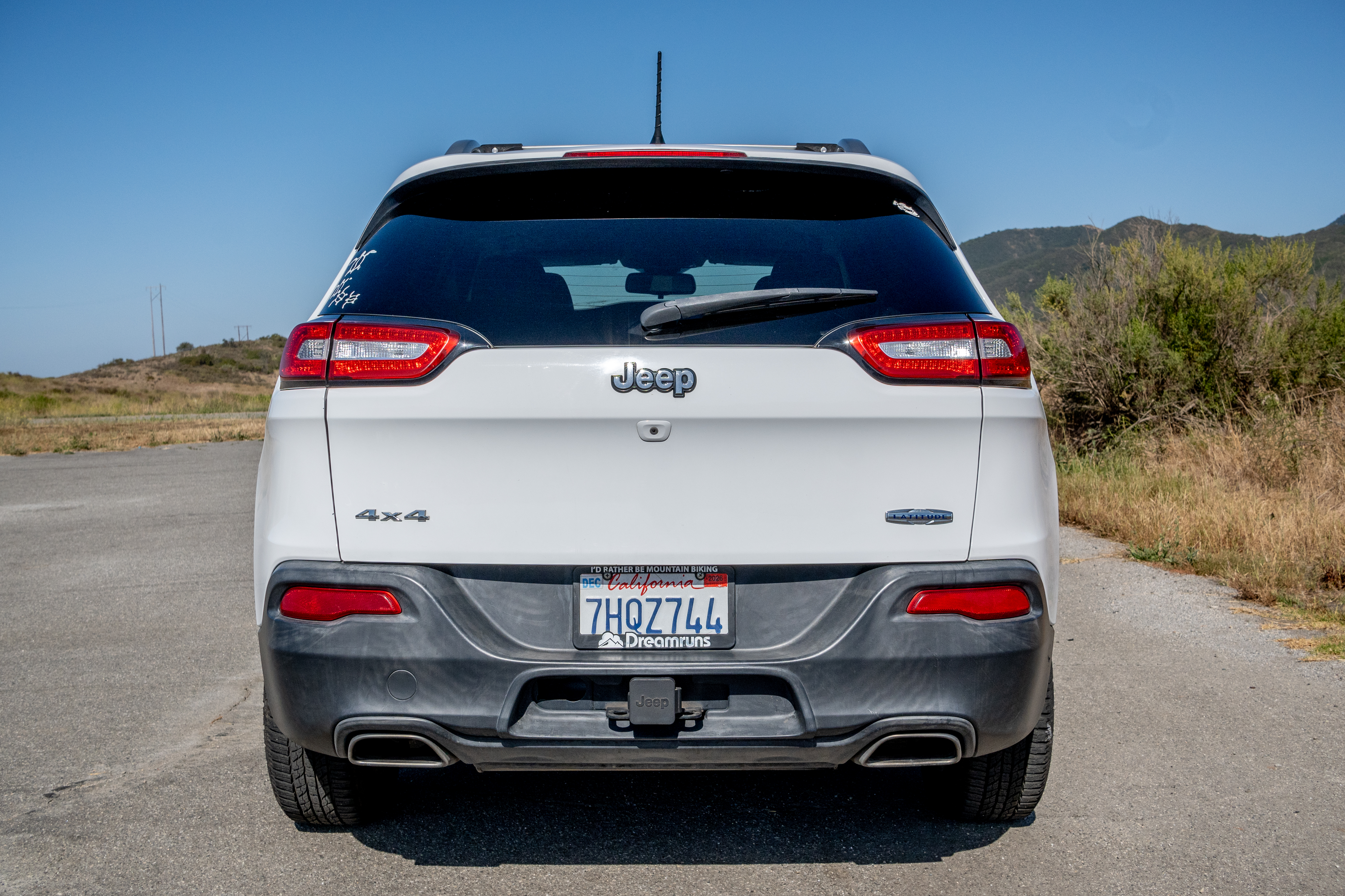 Used 2015 Jeep Cherokee Latitude AWD/4WD image 13
